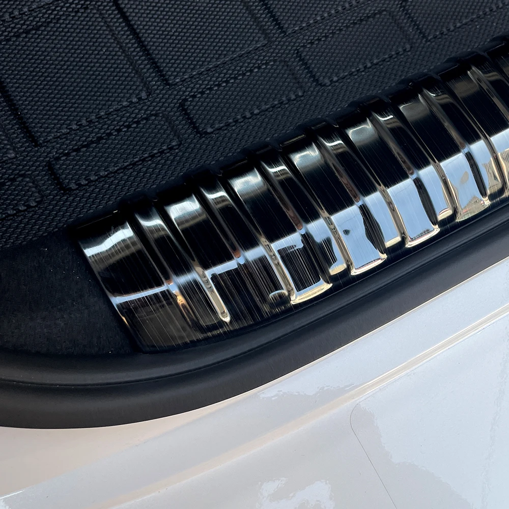 

For Hyundai IONIQ 6 2023-2025 Stainless Steel Inner Door Sill Protector Cover Exterior Door Sill Protector Trim Accessories