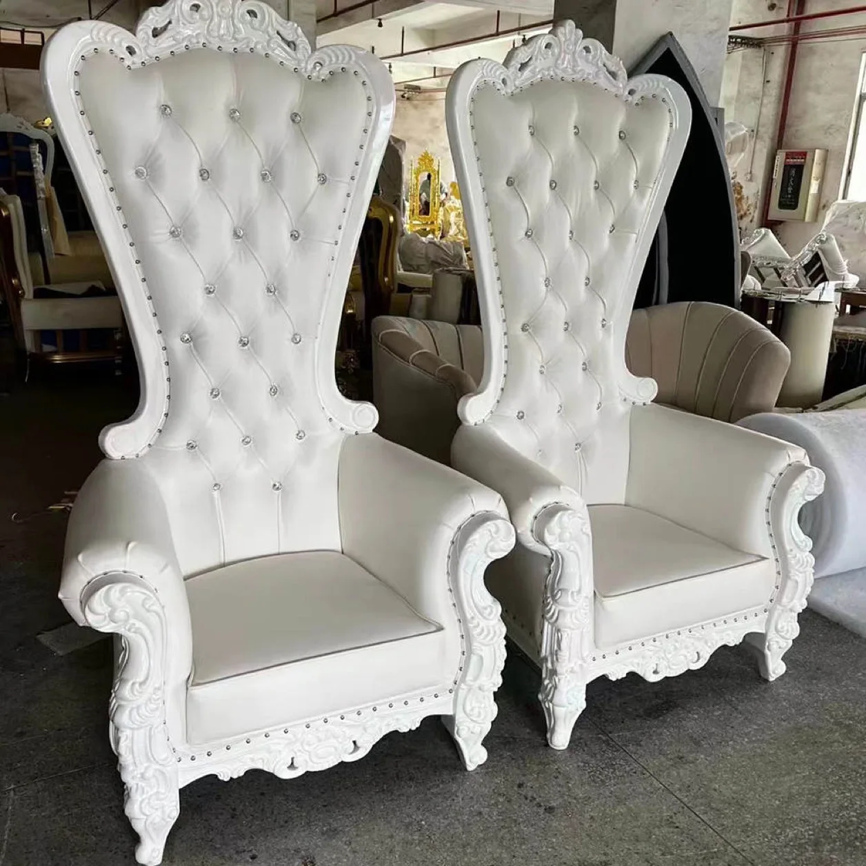 Modern royal design high back queen king throne wedding event hotel party sofa chair view 4