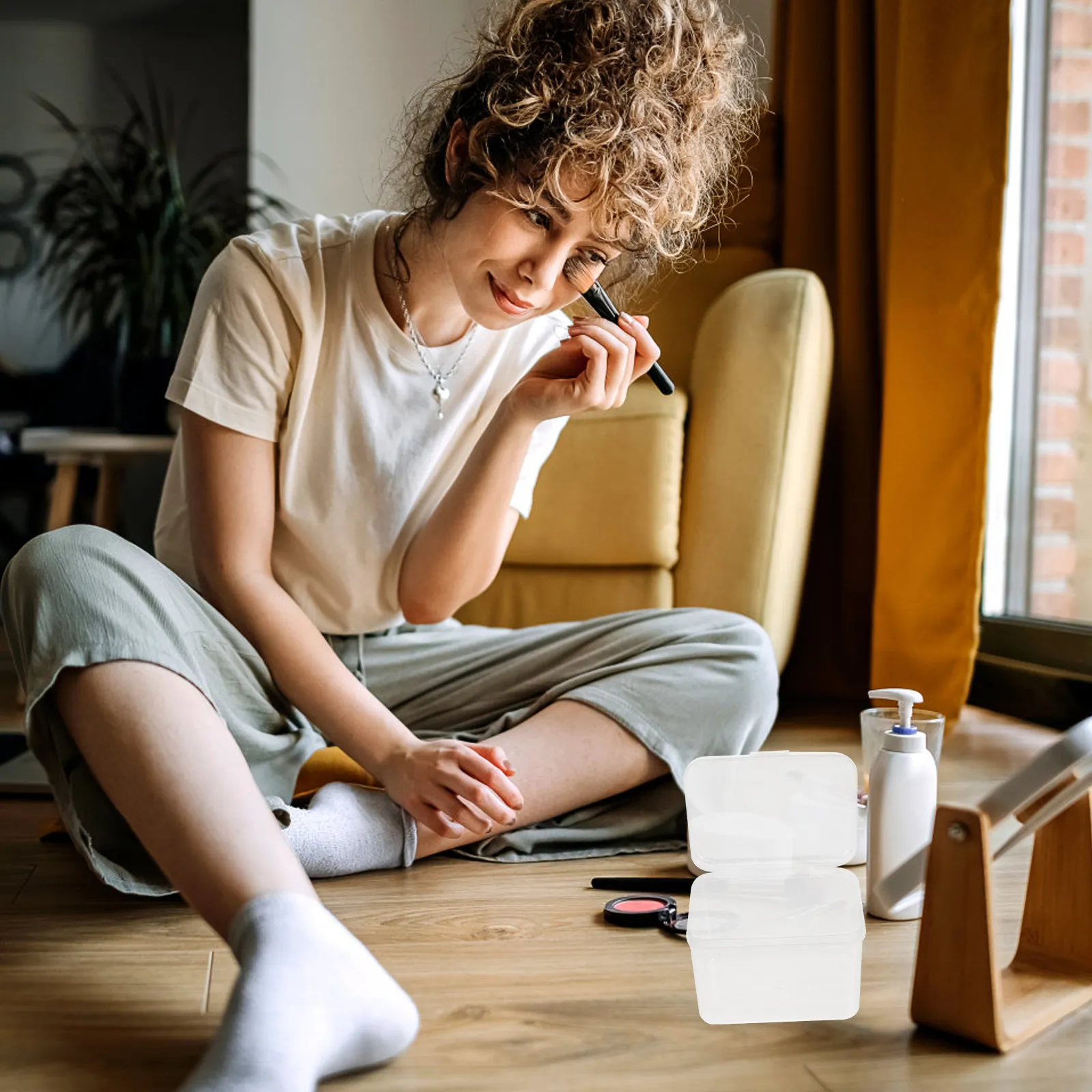 9Pcs Lightweight Compact Makeup Sponge Box Premium Plastic Powder Puff Case Travel Friendly Beauty Sponge Holder Egg