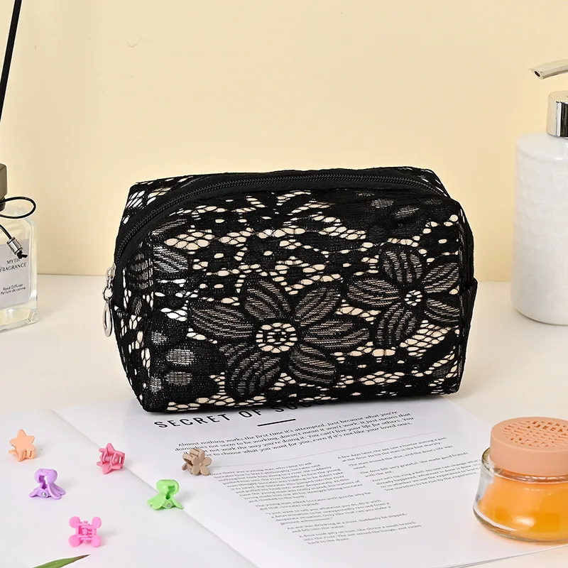 Personalized Makeup Bag Light Luxury Lace Makeup Bag Travel Portable Wash Bag Travel Storage Makeup Bag