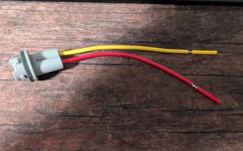 

2pcs Car Light Holder Socket Pre Wired For 501 W5w T10 Bulb Holder Socket Pre Wired Led Halogen Lamp Rubber Seal Car Accessories