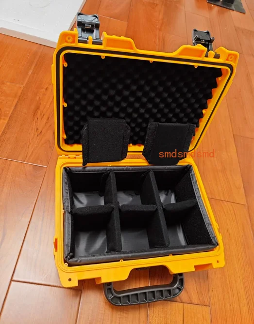 caja-para-carretes-de-pesca-de-12-pulgadas-resistente-a-la-humedad-con-6-compartimentos-negra-amarilla-bolsa-de-almacenamiento-rigida-para-carretes-luya