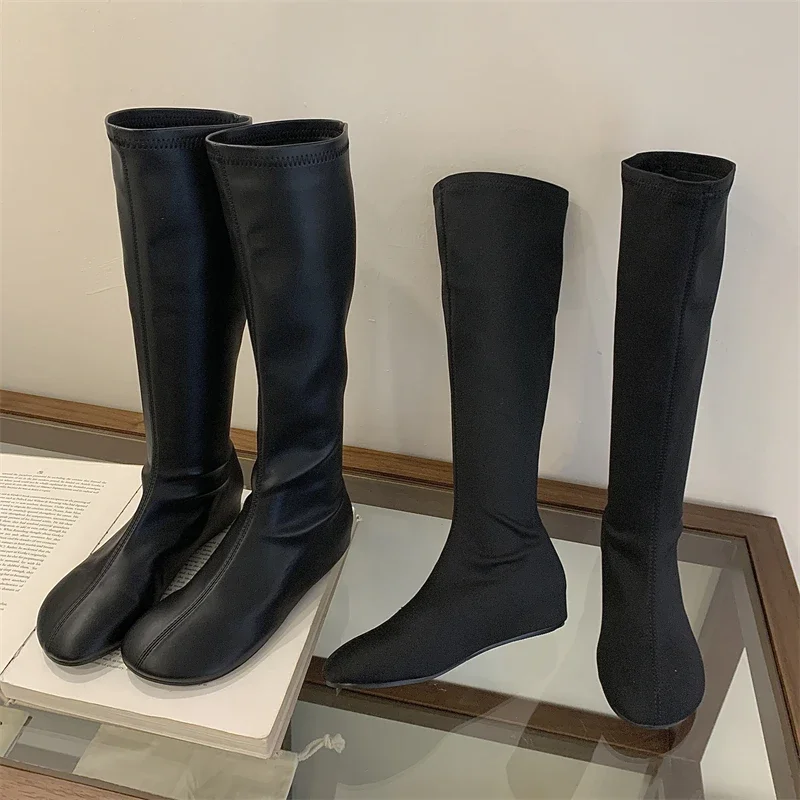 Eilyken Modische Weiche Lederstiefel im Punk-Stil mit Runder Zehenkappe für Damen, Kniehohe Stiefel für Herbst und Winter, Niedrige Absätze, Lange Stiefeletten, Damenschuhe – Detail 10