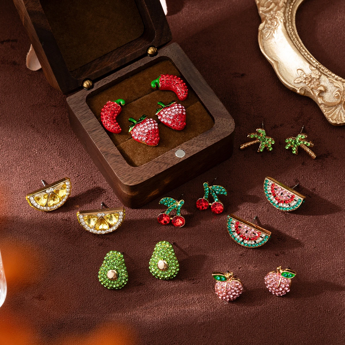 1 par de pendientes bonitos con forma de fruta, cereza, sandía, chile, aguacate, melocotón, fresa, palmera