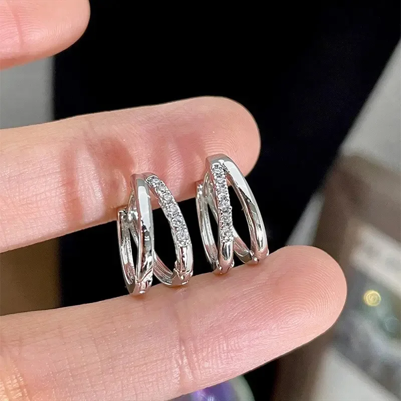 Fashion Stud Earrings For Women Korean Style Elegant Crystal Jewelry Ear Rings Fishtail Lady Earrings Wedding Gift