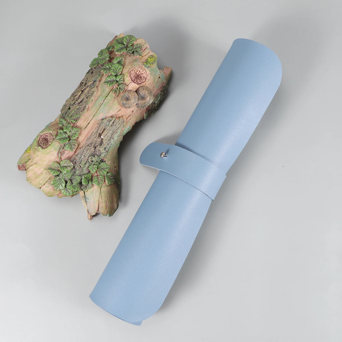 

Non Slip Large Mouse Pad Synthetic Waterproof Oilproof Soft Comfortable Wrist Support for Home Study Office Desk