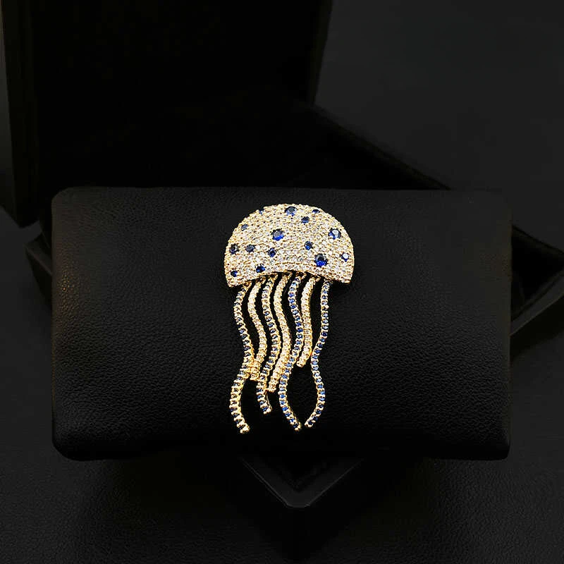 Luxury Jellyfish Decorative Brooch Women High-End Tassel Pin Corsage Personality Suit Neckline Ornament Jewelry Accessories 5579