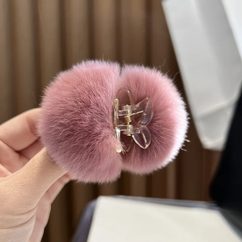 Cute Little Fur Ball Hair Claw Real Otter Rabbit Hair Clip Korean Cherry Small Pins Styling Shark Clips Women Grips Headwear
