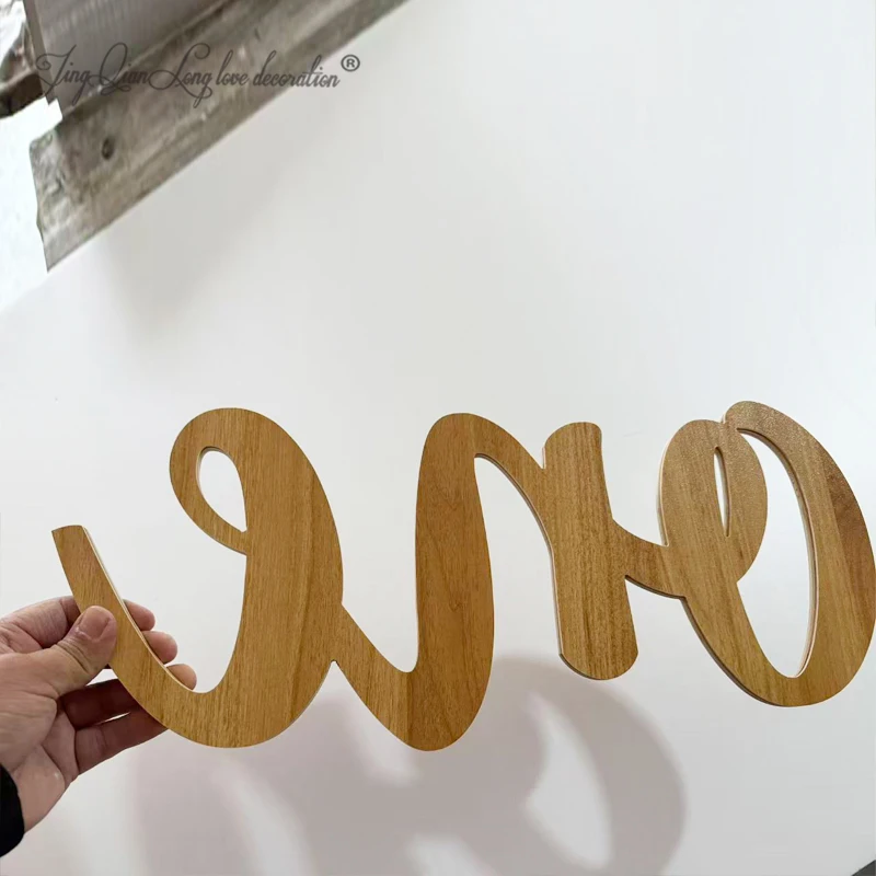 A Photo Prop, numbered. First Birthday Party Photo Props 1st birthday photo props, photo accessories Kids' Birthday Decorations