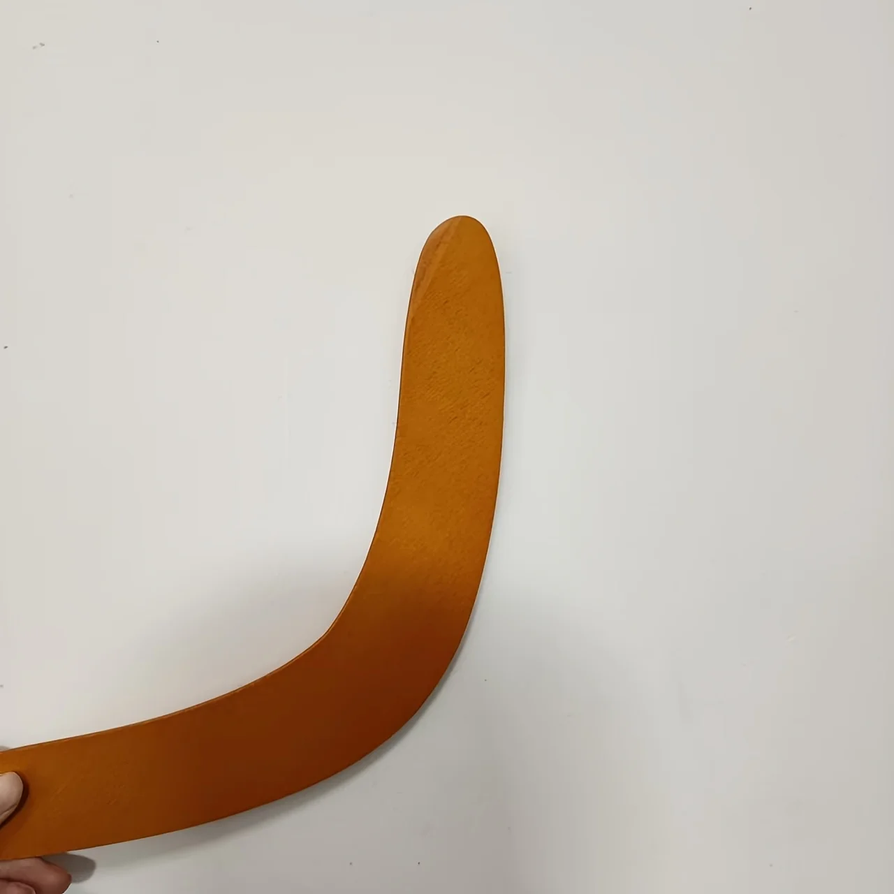 Beginner-Friendly Wooden Boomerang Light Brown Perfect for Outdoor Sports Flying Fun UFO Toy Parent Child Interactive Toys