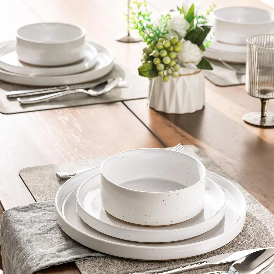 ชุดอาหารเย็นเซรามิกสำหรับ 6 ที่ ประกอบด้วยจานและชามสโตนแวร์ลายจุด พร้อมด้านล่างสีเทอร์ราคอตต้าแบบเรียบง่าย ทนทานต่อการขีดข่วน ใช้กับเครื่องล้างจานได้