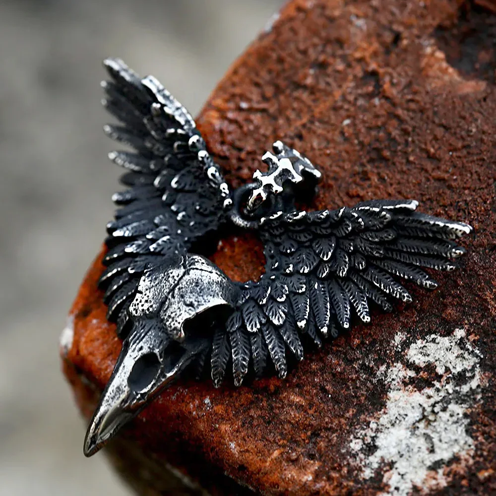 Small Size Vintage Crow Skull Necklaces For Men Stainless Steel Punk Raven Pendant Punk Amulet Jewelry Gifts Dropshipping