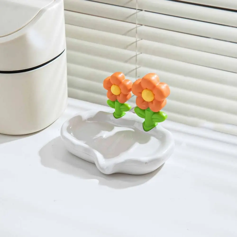 Self Draining Ceramic Soap Dishes No punching Flower Shape Soap Box No Water Accumulation Keep Soap Bars Dry Soap Holder