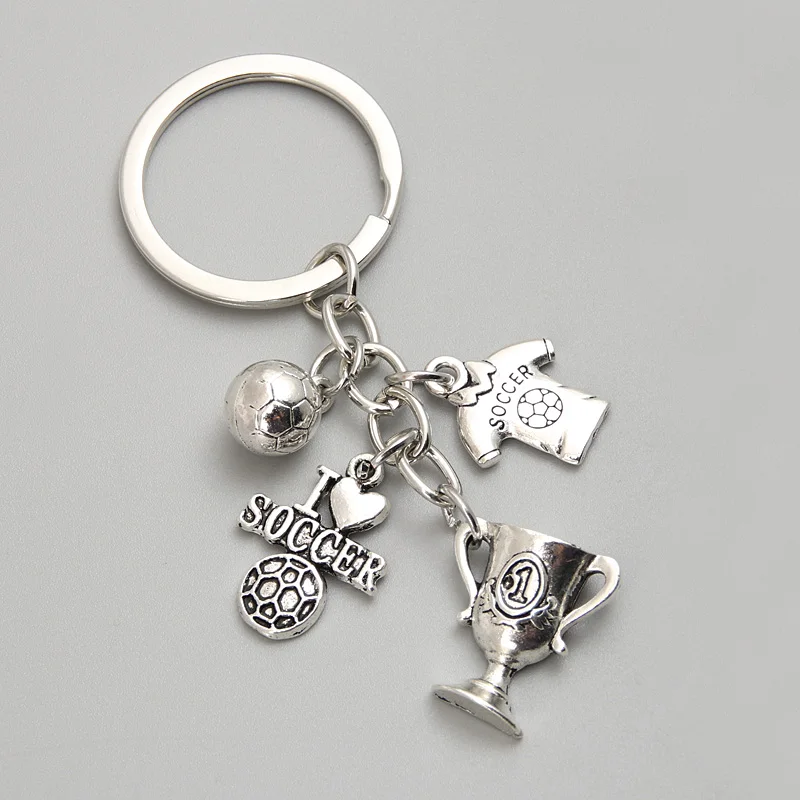 Metal Keychain I Love Soccer Football Uniforms Trophy Key Ring Sports Key Chains Athletes's Gifts For Women Men Handmade Jewelry