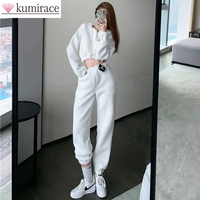

2025 autumn and winter high waisted short hoodie women's two-piece set ins design sense western-style long sleeved set pant sets