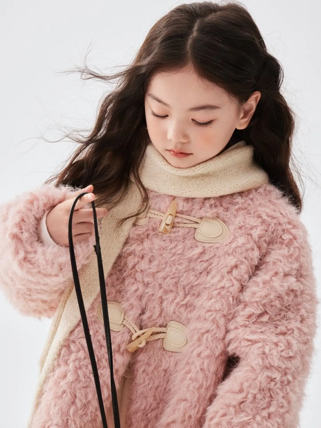 Girls Winter Coat 2024 New Korean Environmentally Friendly Horn Buckle Style Girls Wool Sweater Coat Children Clothing