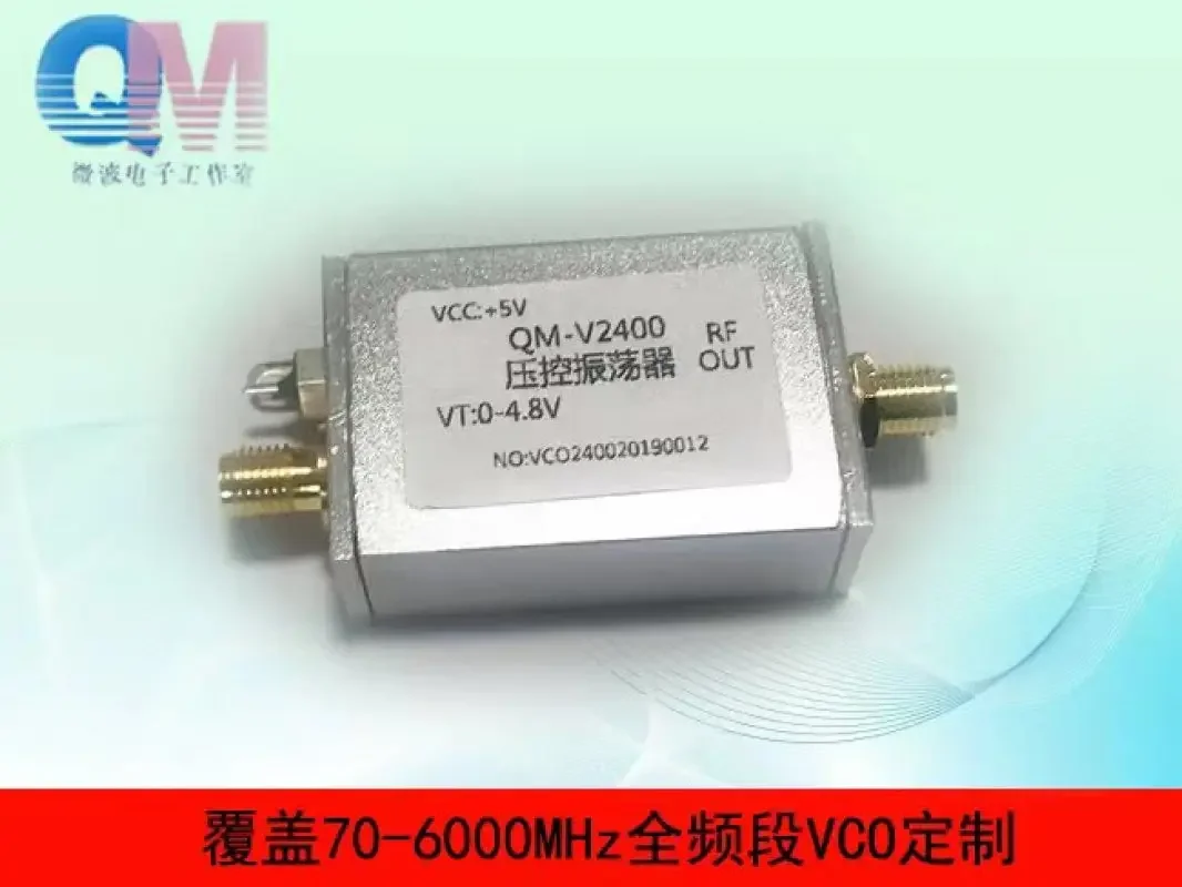 

2,4G RF Микроволновая печь VCO Осциллятор с управлением напряжением Точка частоты Источник сигнала Металлический экранированный SMA