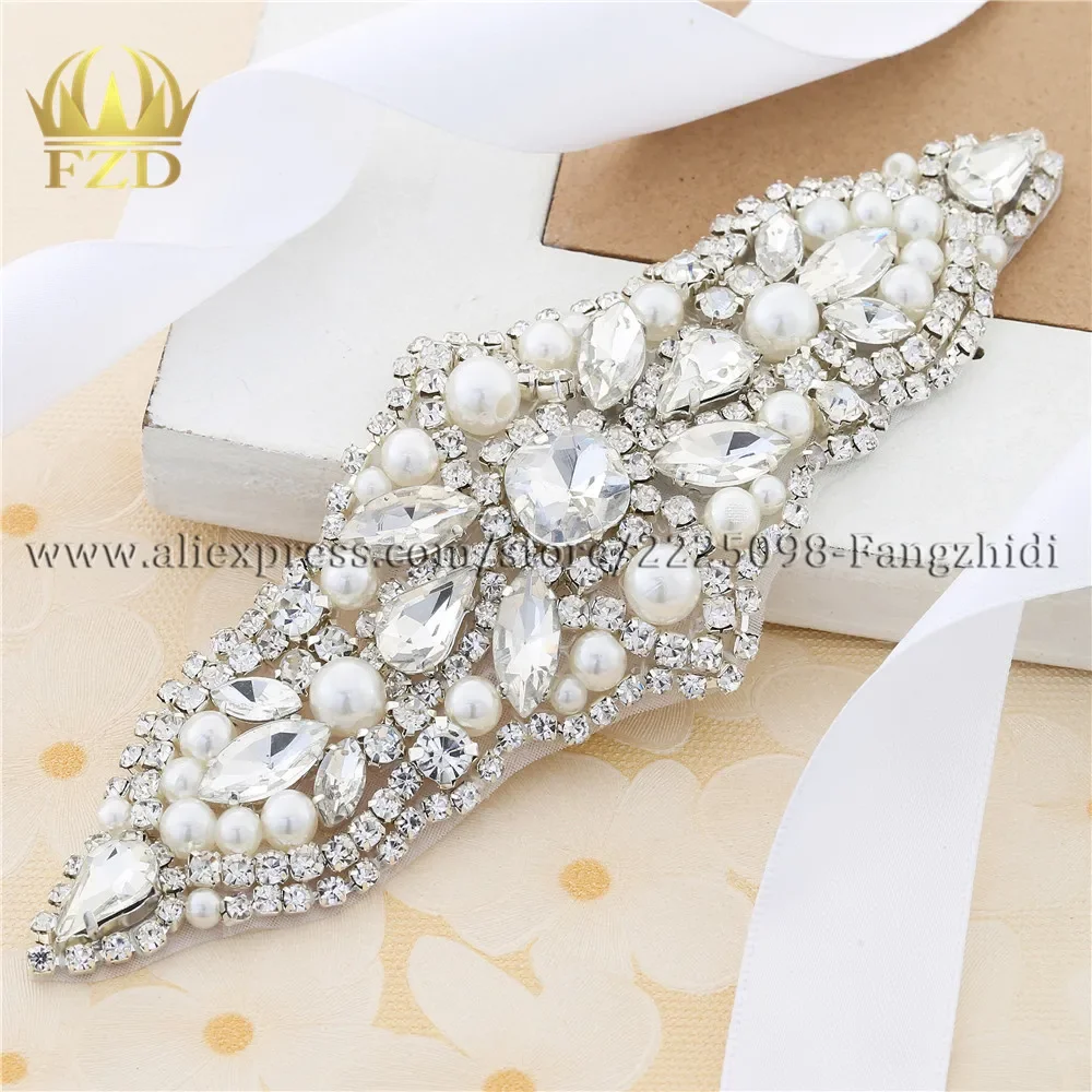 

(30pieces) Wholesale Handmade Hot Fix Sewing on Pearls Applique for Garments Wedding Dresses