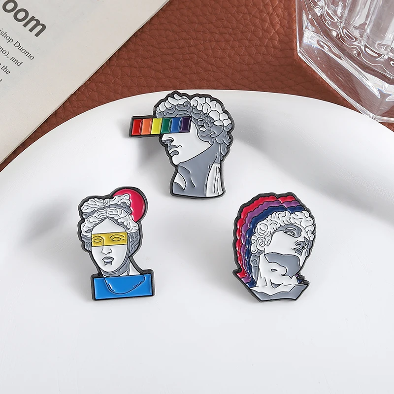 LGBT فخر الفن تمثال بروش المينا دبابيس الكلاسيكية تمثال قوس قزح دبابيس معدنية الملابس التلبيب شارة بدبوس مجوهرات هدية للأصدقاء