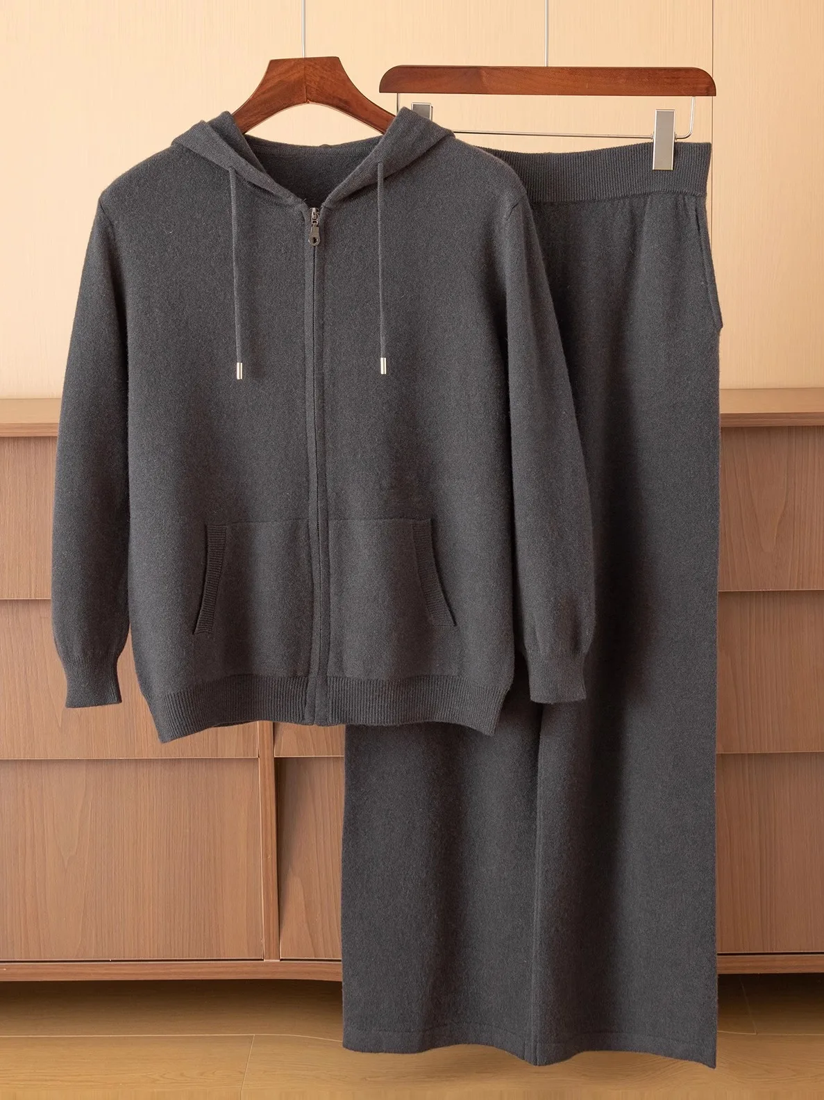 

New 100% pure wool two-piece set knitted sweater loose hooded cardigan jacket casual wide-leg pants