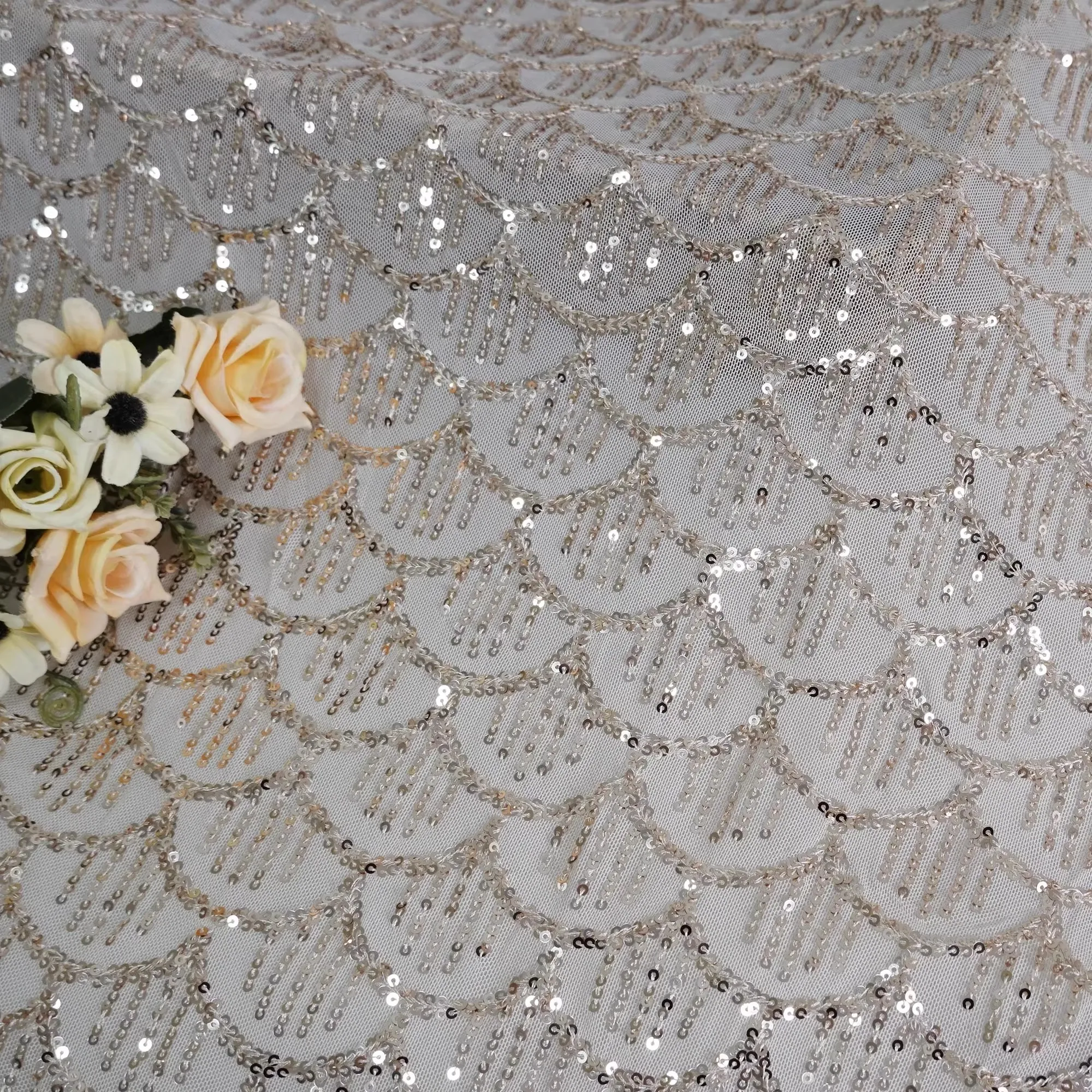 

Champagne color 3mm fish scale glitter elastic fabric sewn wedding dress, children's clothing cheongsam designer fabric