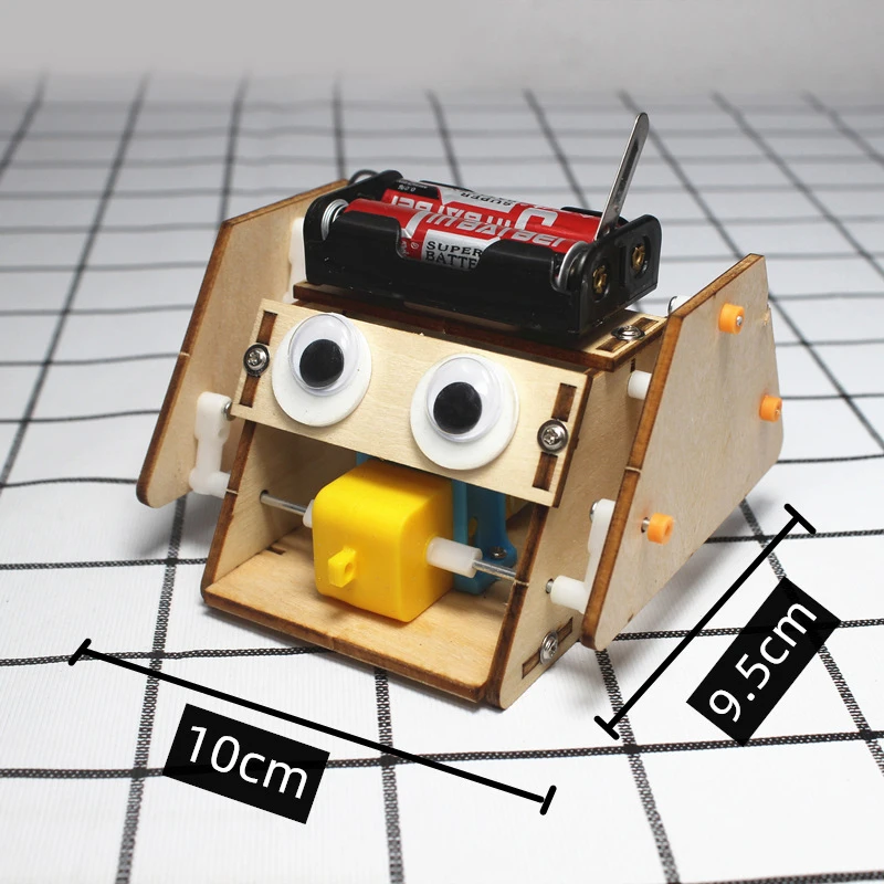 Robot triangular eléctrico de producción pequeña, tecnología casera, paquete de Material de bricolaje para estudiantes de escuela primaria