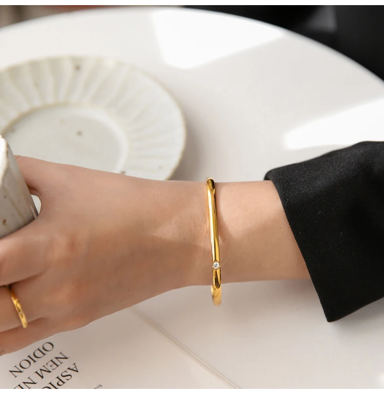 Titanium With 18K AAA Zircon Bangle Women Stainless Steel Jewelry Chic Gown Party T Show Sweet Boho OL Simply INS Japan Korean
