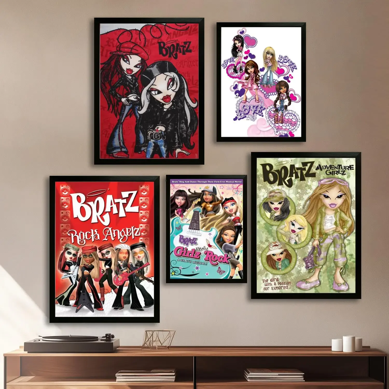 bratz Canvas Art Poster and Wall Art, Picture Print, Modern Family Bedroom Decor,Decorative painting