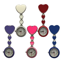 YiJia-reloj de bolsillo médico de cuarzo con decoración de corazón rojo para enfermera, con Clip para colgar en la ropa, 5 colores disponibles