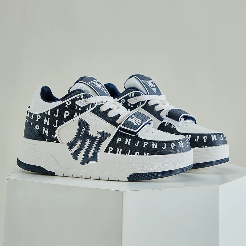 PNJ Little white shoes women 2024 Zhongbang thick soled sports shoes retro casual women's board shoes running shoes women
