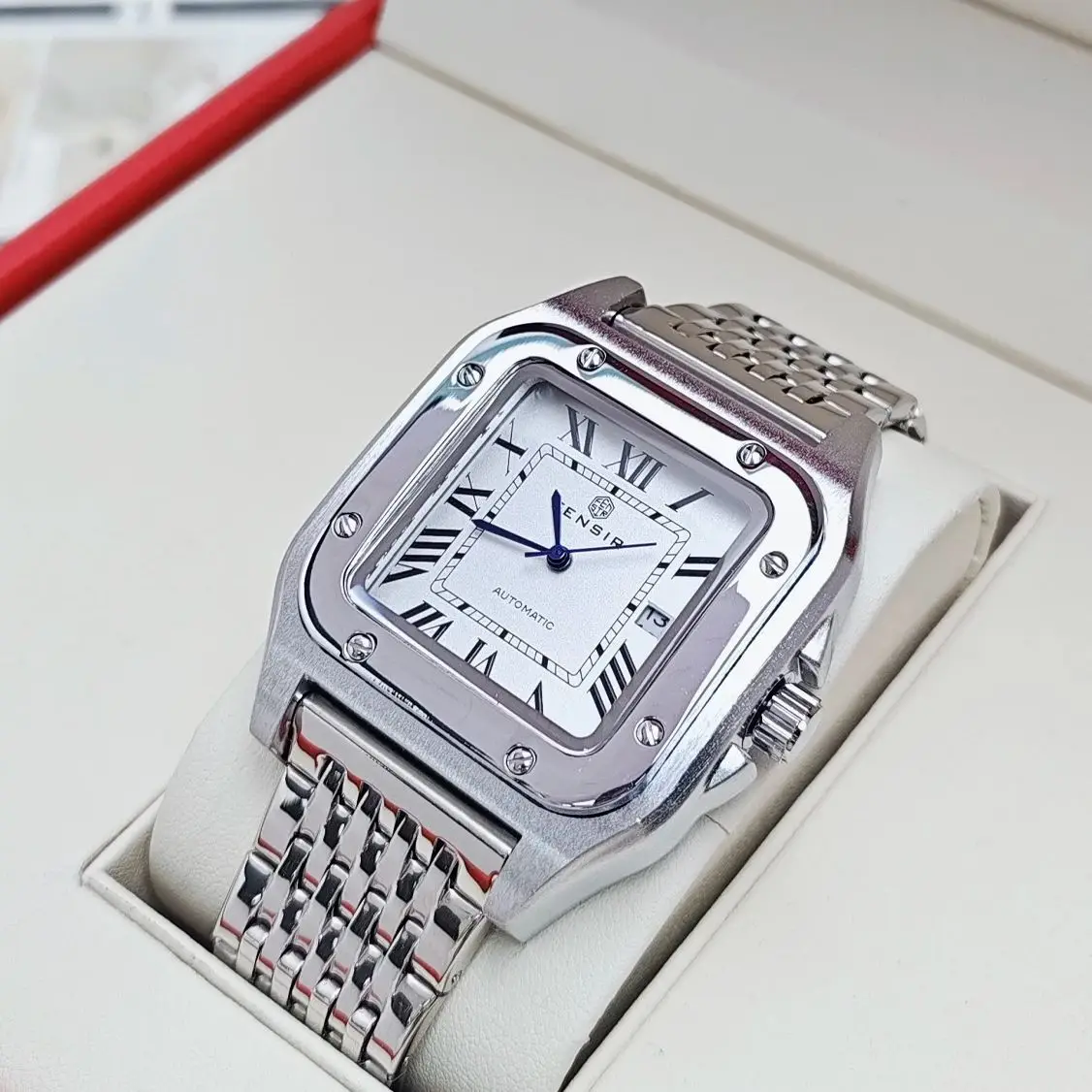 

European and American Style Square High-End Business Casual Men's Quartz Watch, New Fashionable Simple and Stylish Cool Street-Style Men's Wristwatch, Waterproof with Calendar and Steel Band, Suitable for Various Occasions, the Best Gift for Him