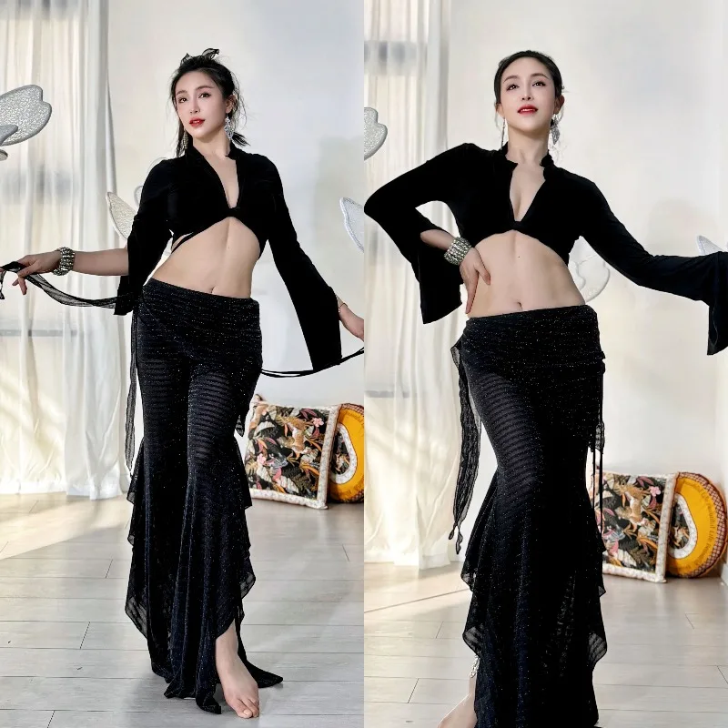 ชุดฝึกซ้อมระบำหน้าท้องแบบสวีกัลสั่งทำพิเศษ เสื้อแขนผ่าผูกโบว์คู่ พร้อมกางเกงลูกไม้ชายระบายใหญ่ผ้าไหมวิบวับ