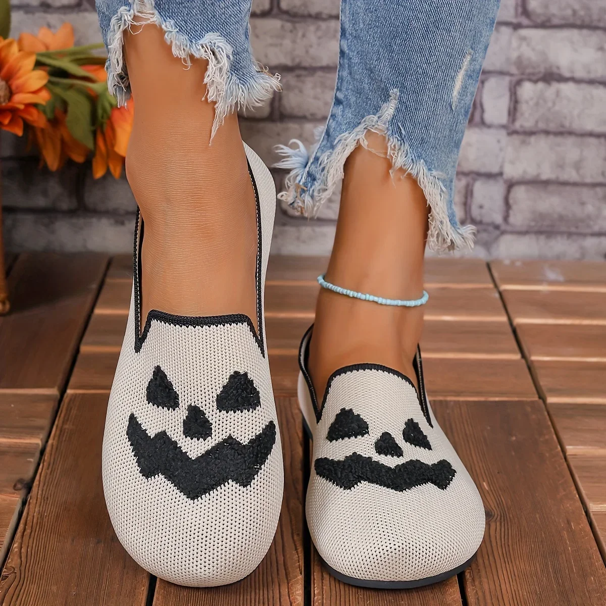 Ladies Halloween pumpkin print breathable flying woven overshoes Christmas element single shoes, Christmas spoof exclusive.