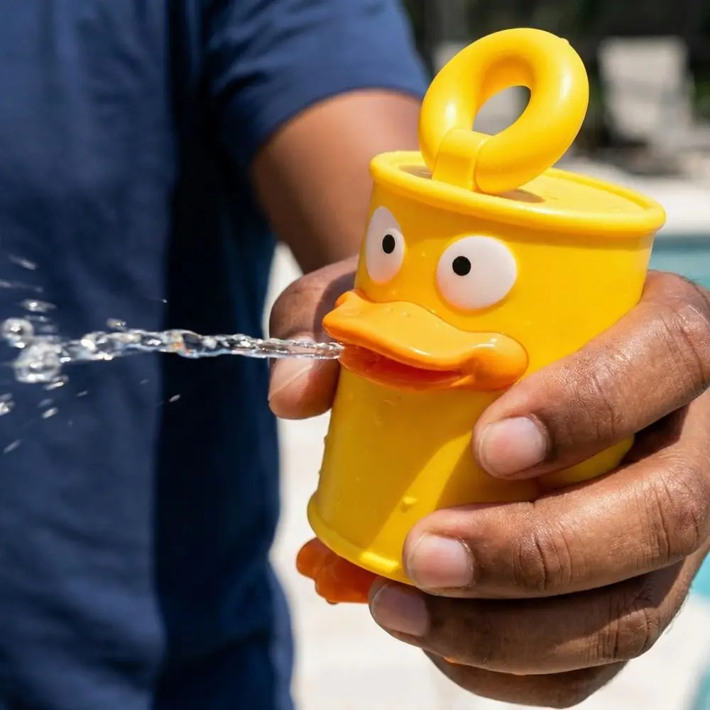 Cute Design Duck Water Toy Tin Can Mini Size Water Spray Toy Plush Material Spraying Function Water Spraying Toy Outdoor Play