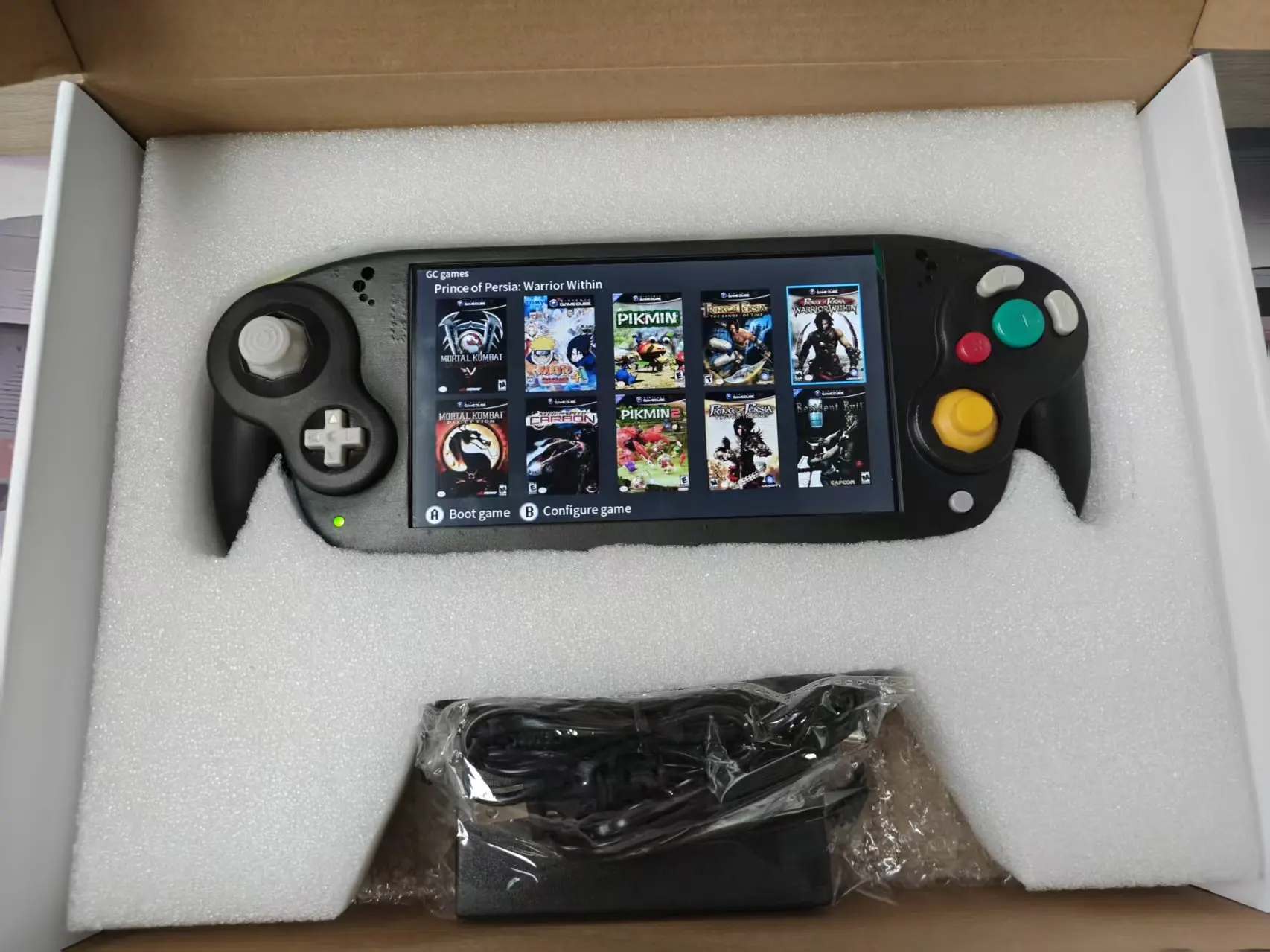 2026 latest 7 inch Modify gamecube wii retro games console With 7-inch IPS display ratio 16:9 Portable handheld game console