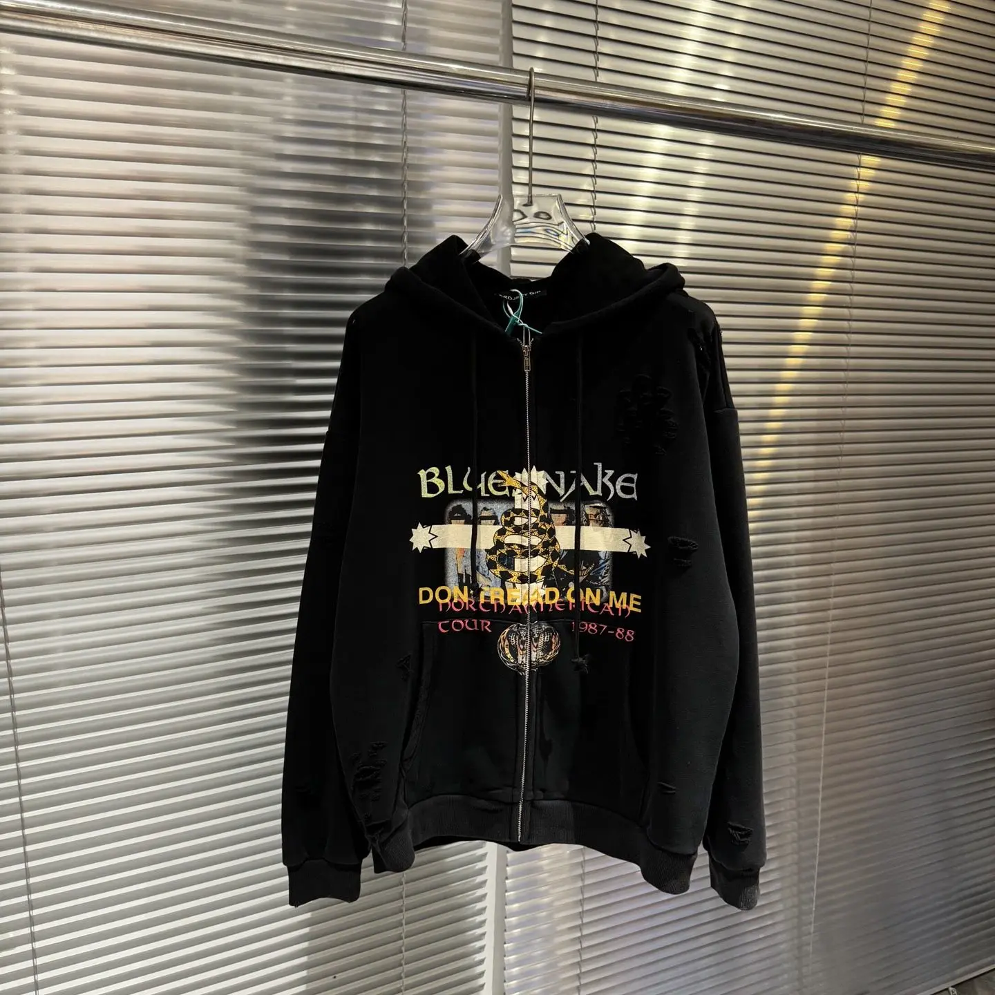 

Grailz Project vibe limited edition printed distressed ripped zip hooded sweatshirt jacket