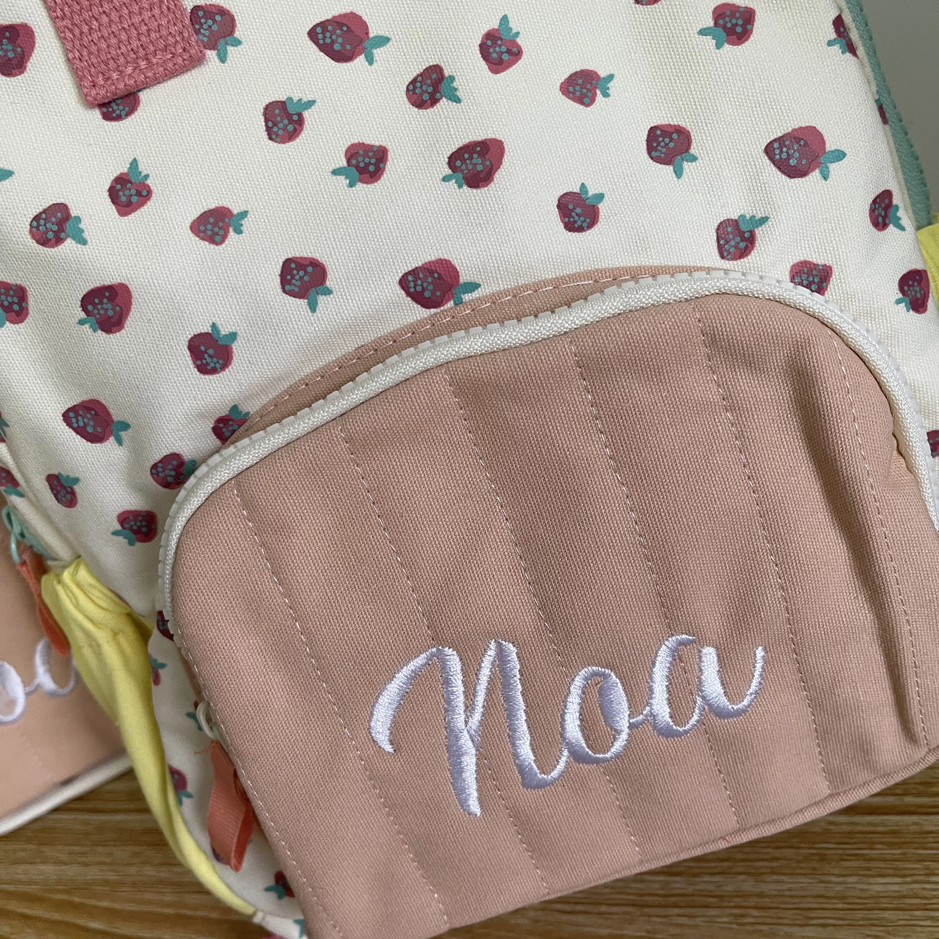 Mochila com nome personalizado para crianças, escola primária personalizada, meninas saída, snackbag, lona de algodão, morango, novo