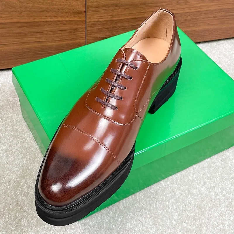 

Luxury Men Oxford Shoes Genuine Leather Lace Up Casual Business Dress Shoes British Style Fashion Wedding Shoes