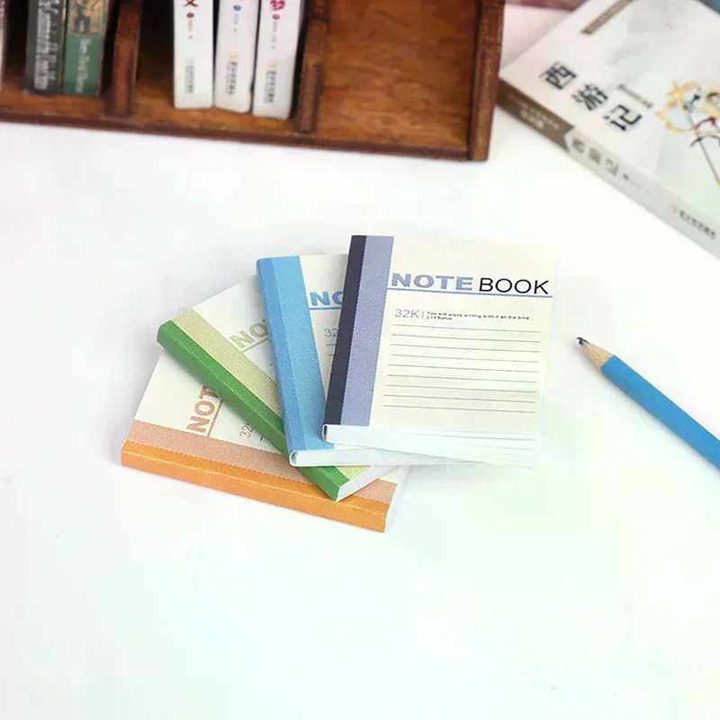 XM4Pcs nueva casa de muñecas decoración de estudio casa de muñecas accesorios de papelería escolar 1/12 casa de muñecas Mini cuaderno modelo de libro de ejercicios