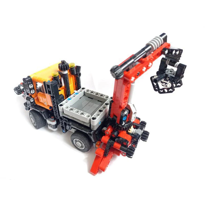 585pcs MOC MINI 8110 Mercedesees Unimoges U400 Technical Model Building Blocks Construction Christmas Gift Toy Craft 3D Display