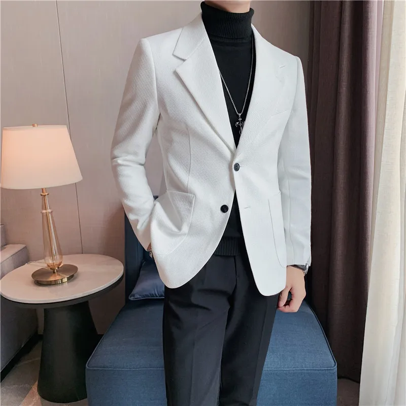 

British Style Retro Plaid Suit Jacket Blazer Fashionable and Elegant Men's Slim Fit Social Tailcoat Jacket Men's Clothing