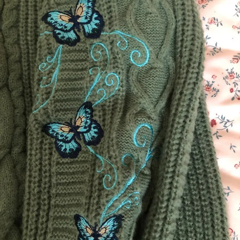 2024 New British Retro Autumn And Winter V-neck Butterfly Embroidered Cardigan Green Loose Casual Sweater Knitted Top For Women