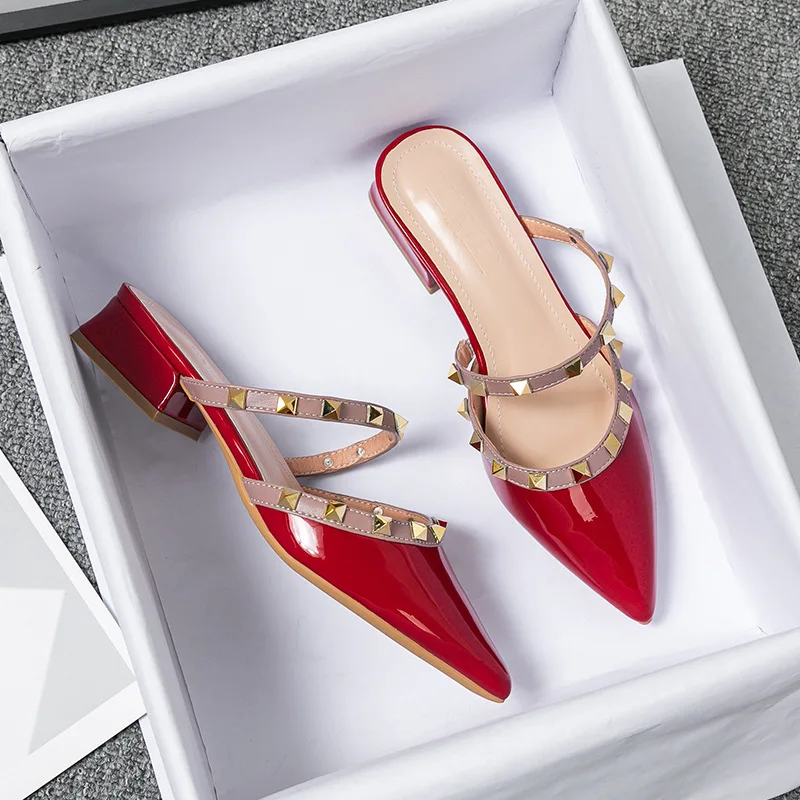 ummer high-heeled slippers for women Fashion brand designed red casual sandals with pointed rivets Large size 41-43