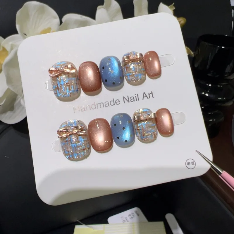 

10pcs Handmade Short press on Nails with Tools Champagne Gold Blue Aesthetic False Nails with Glue Self-adhesive Fake Nails 2025
