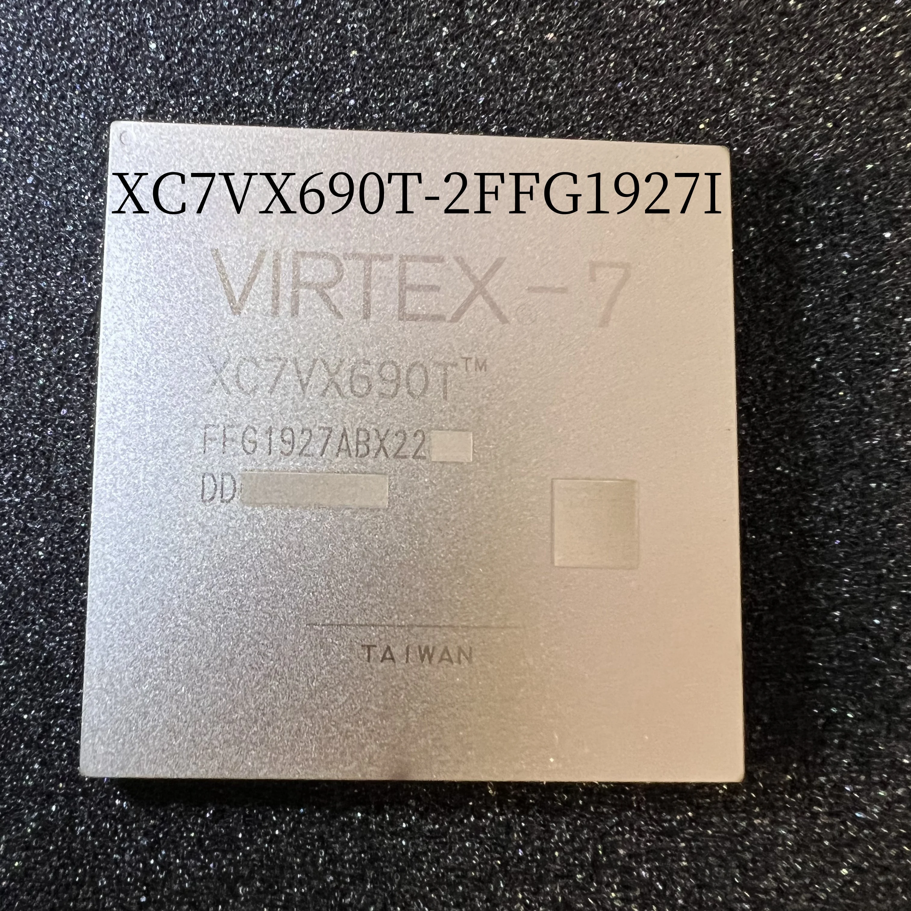 

XC7VX690T-2FFG1927I XILINX