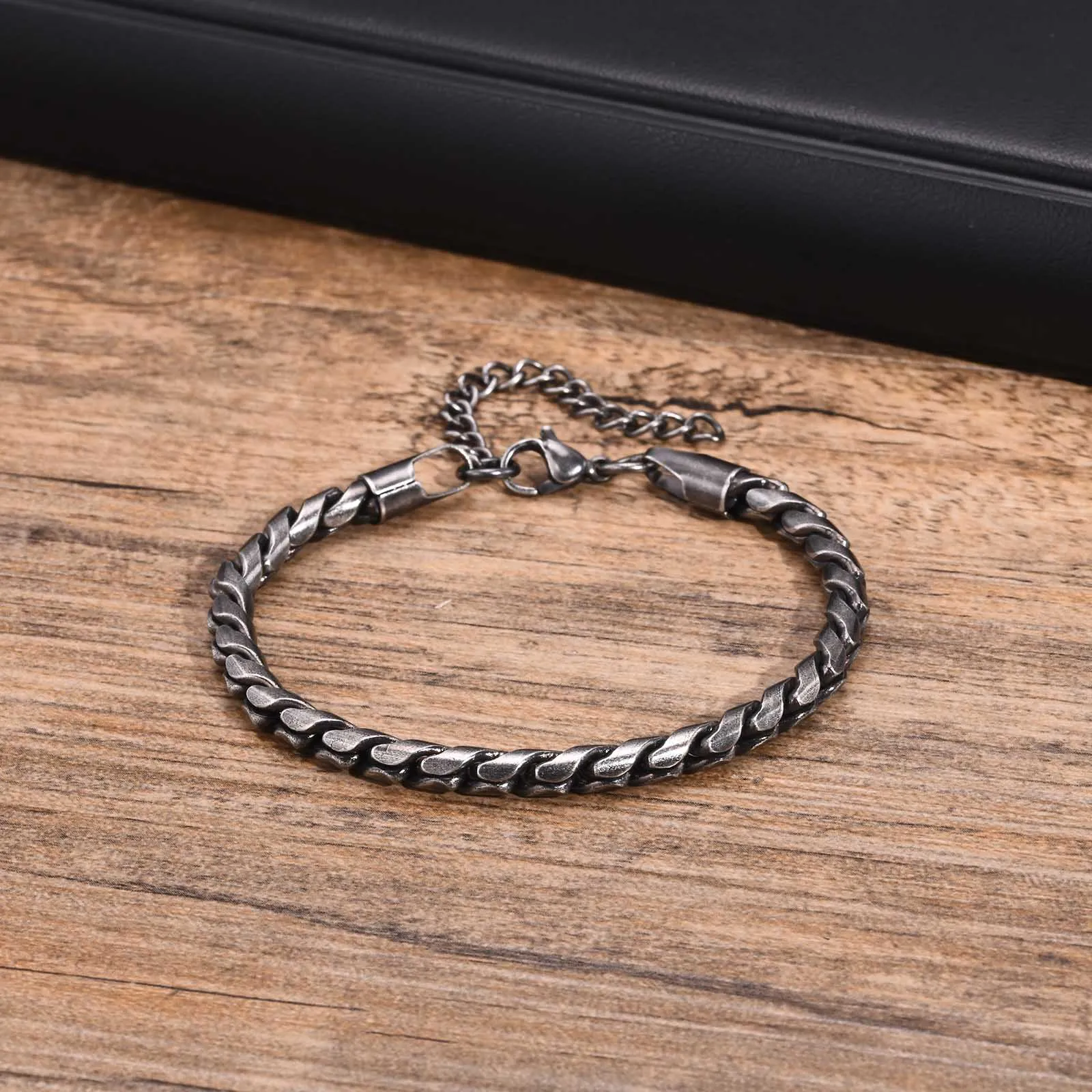 Vnox Retro Silver Color Chain Bracelets for Men, Rock Punk Stainless Steel Links Wristband, Birthday Party Gifts for Him Jewelry