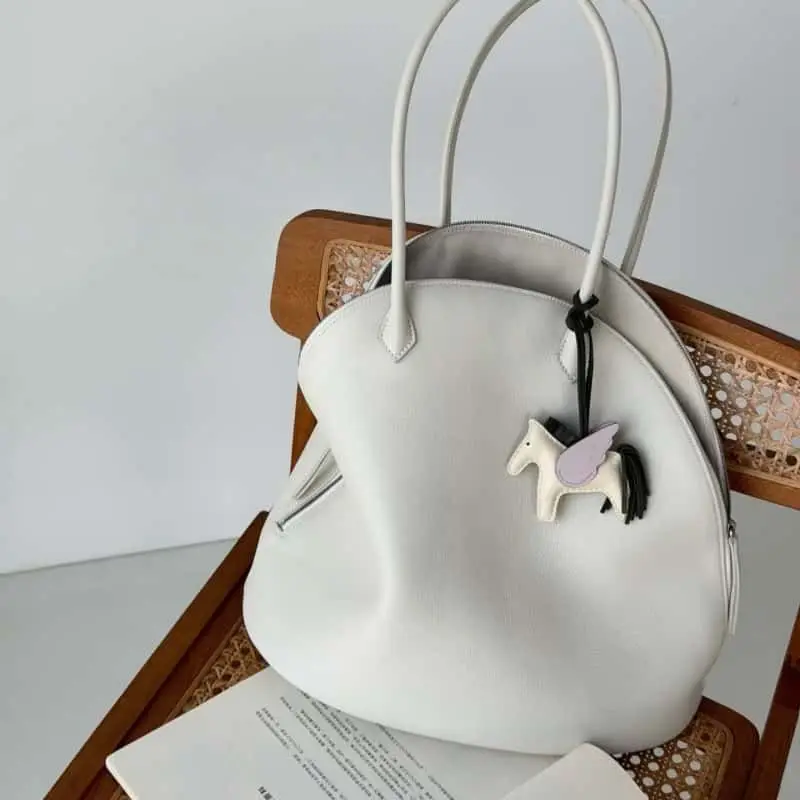New Large-capacity Large Shell Bag Pleated Portable Fashion Commuter Single Shoulder Bowling Tote Bag Exquisite Simple Leisure