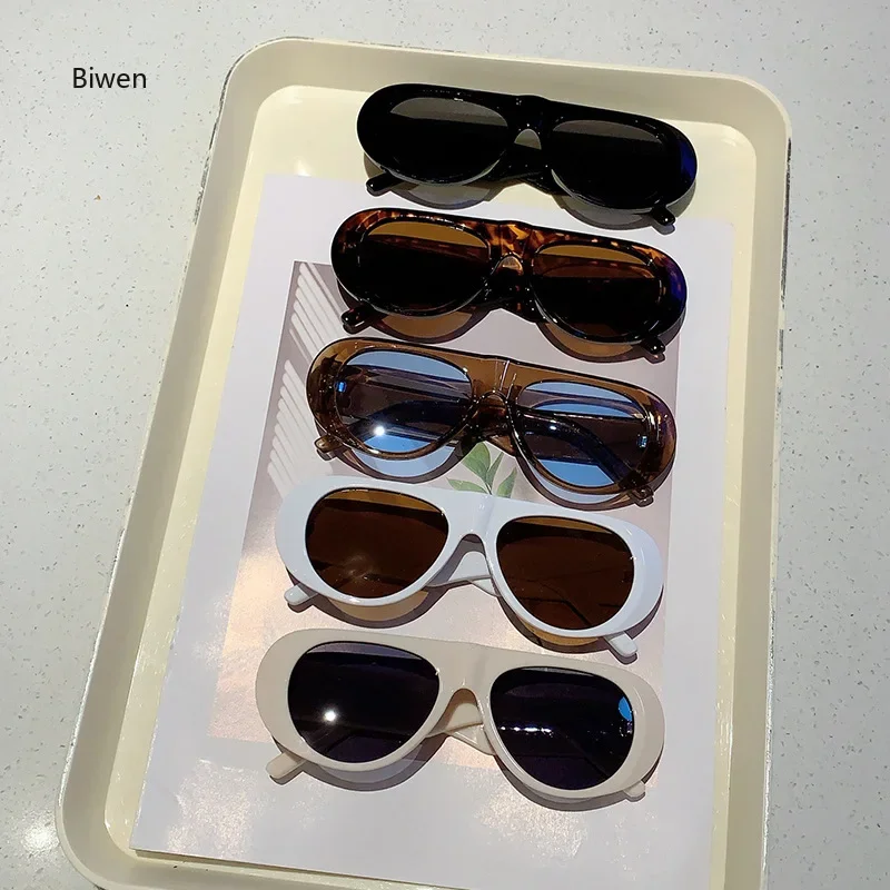 Retro Irregular Big Frame Women Sunglasses Luxury Brand Tea Color Square Frame Shades UV400 Cool Men One Piece Pilot Sun Glasses