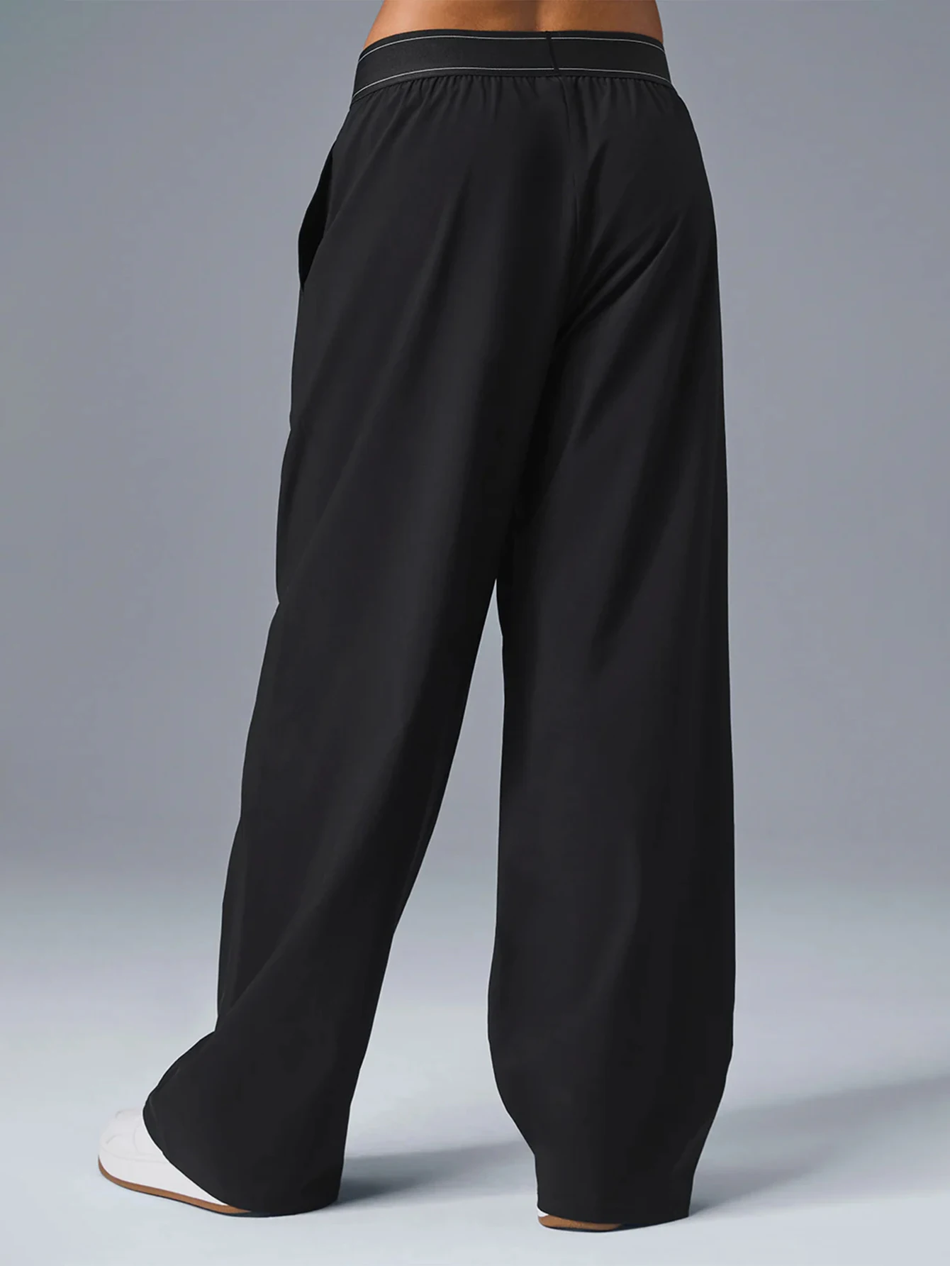 Damen Leichte Schnelltrocknende Weite Sporthose Elastische Hochbund-Faltenhose mit Taschen Locker Sitzende Trainingshose – Detail 5