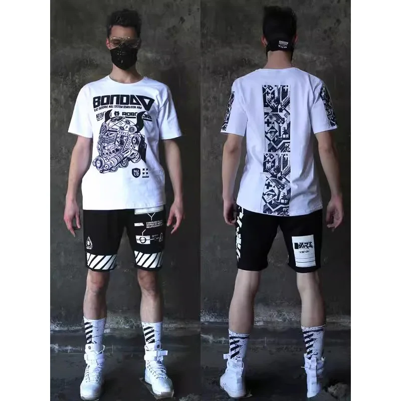 شورت صيفي جديد لعام 2025 للرجال موضة ملابس الشارع الشهير سراويل رياضية مطبوعة إبداعية سراويل قصيرة بخصر مطاطي للرجال